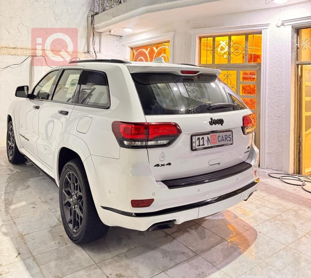 جيب جراند شيروكي